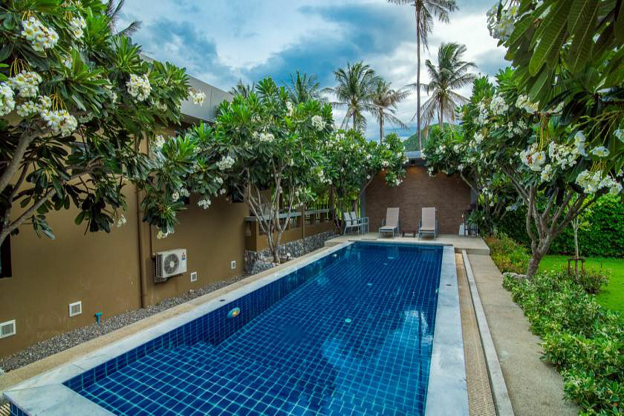 Villa Na Pran, Pool *